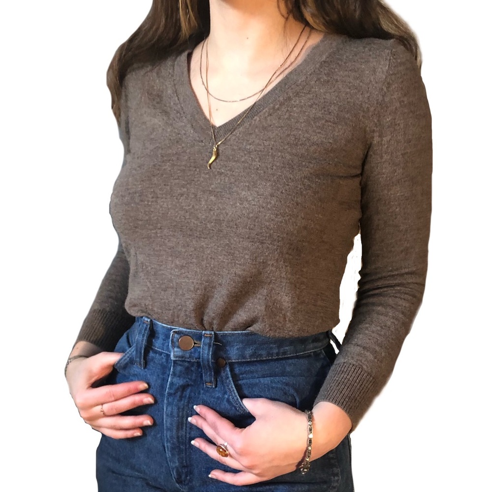 Banana Republic Merino Wool V Neck Sweater Small